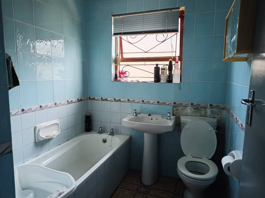 3 Bedroom Property for Sale in Forest Village Western Cape